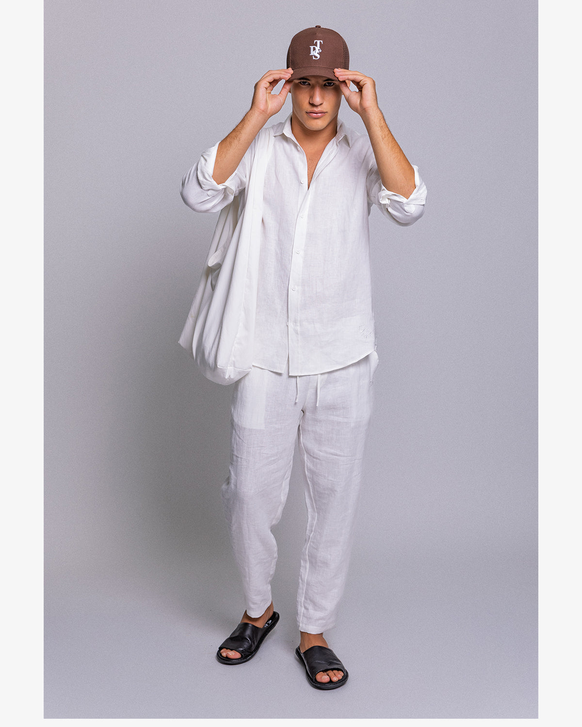 Linen Trousers 02