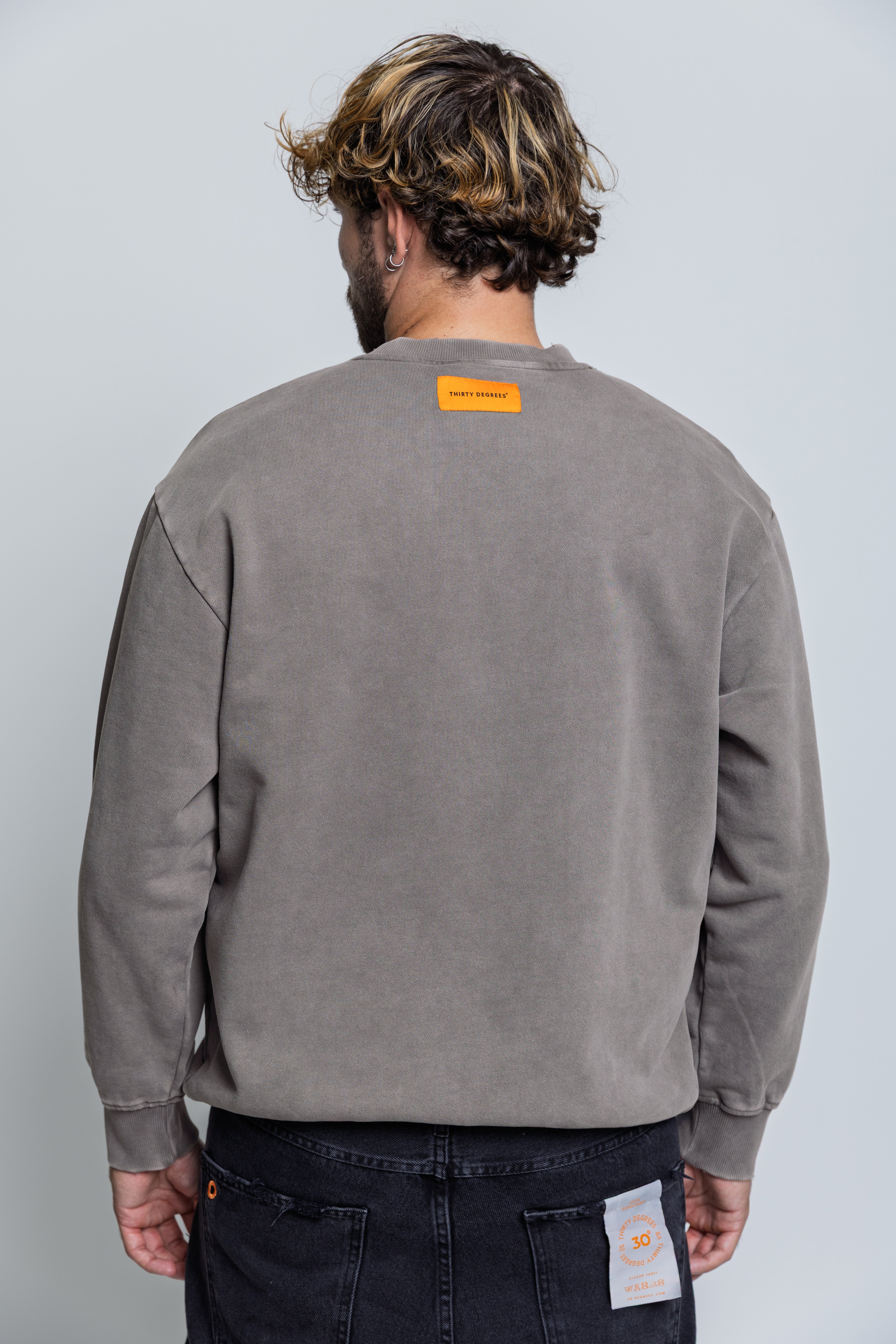 Mugzam Washed Crewneck